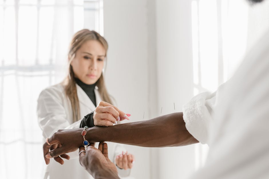 Image of an acupuncture session - holistic healing Austin Image of an acupuncture session - holistic healing Austin